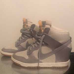 Women’s Nike wage sneakers